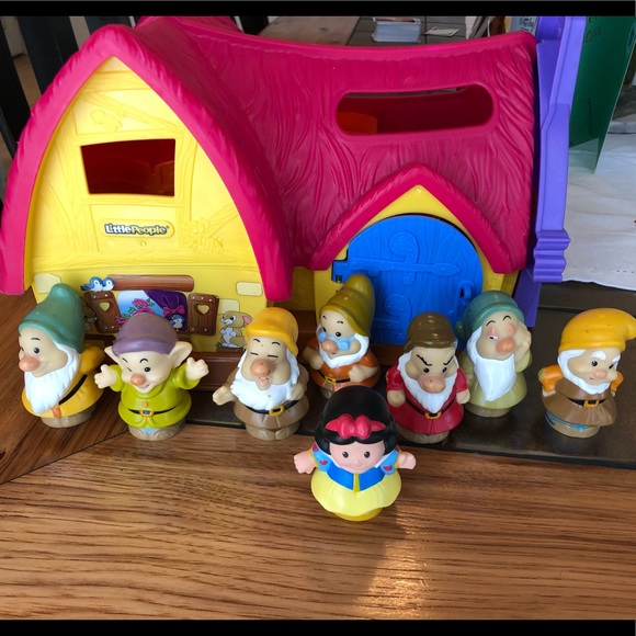 little people snow white cottage
